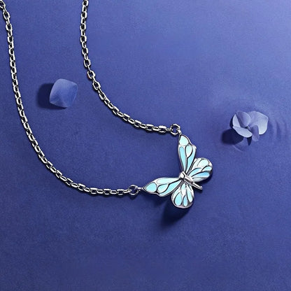 Luminous Butterfly Necklace – Rotating Magic Gift Box Edition